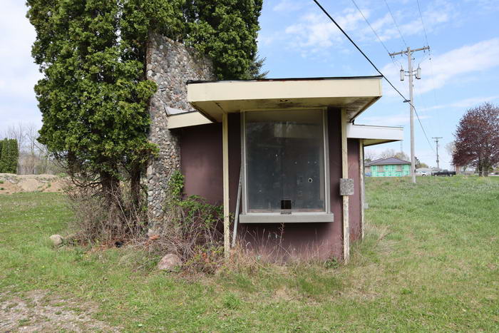Devils Lake Drive-In Theatre - May 1 2021 (newer photo)